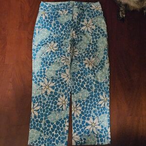 Lilly Pulitzer Teal and Aqua Patterned  Capris Pants